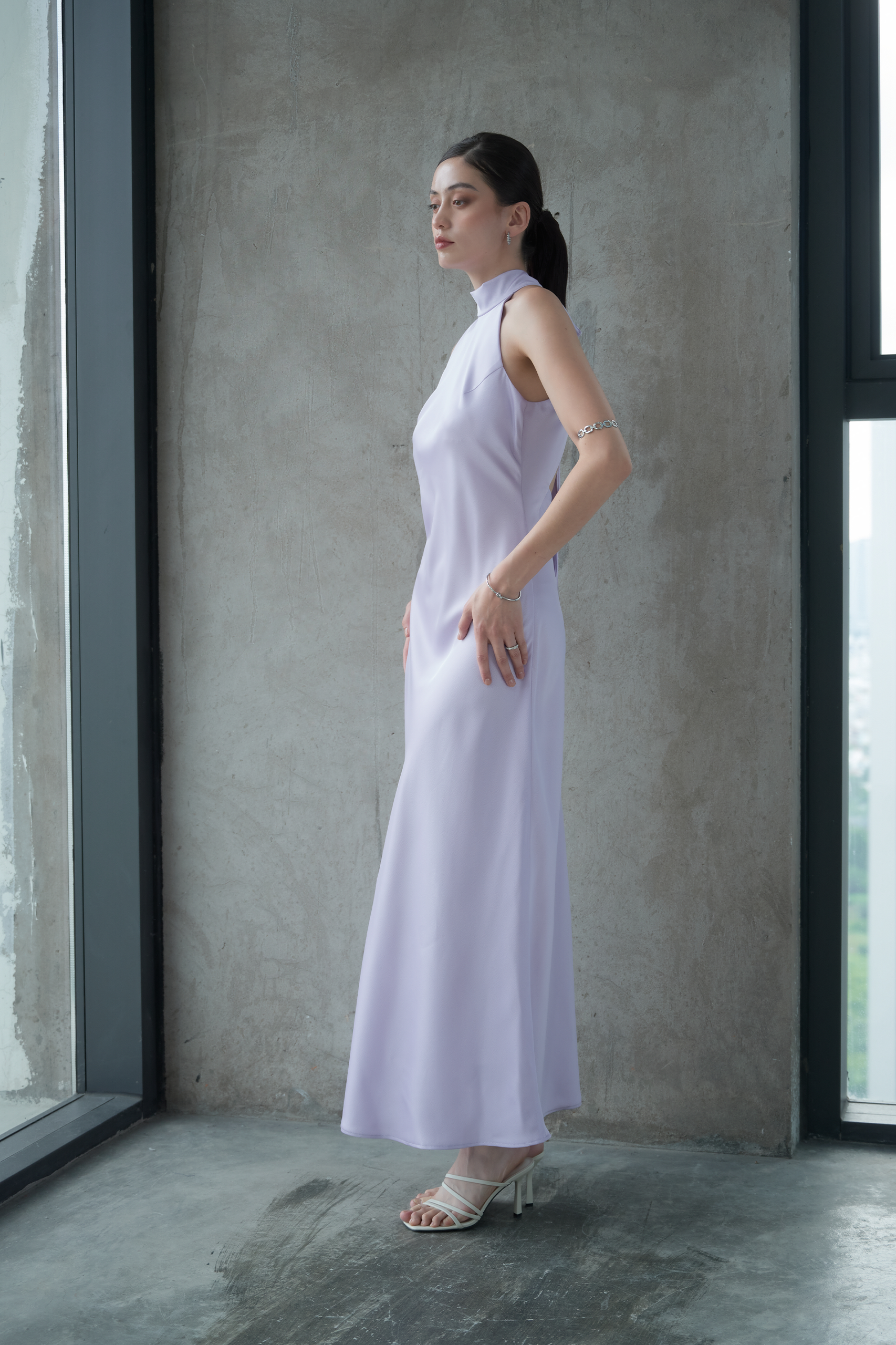 HALTERNECK OPEN-BACK SILK DRESS - LAVENDER