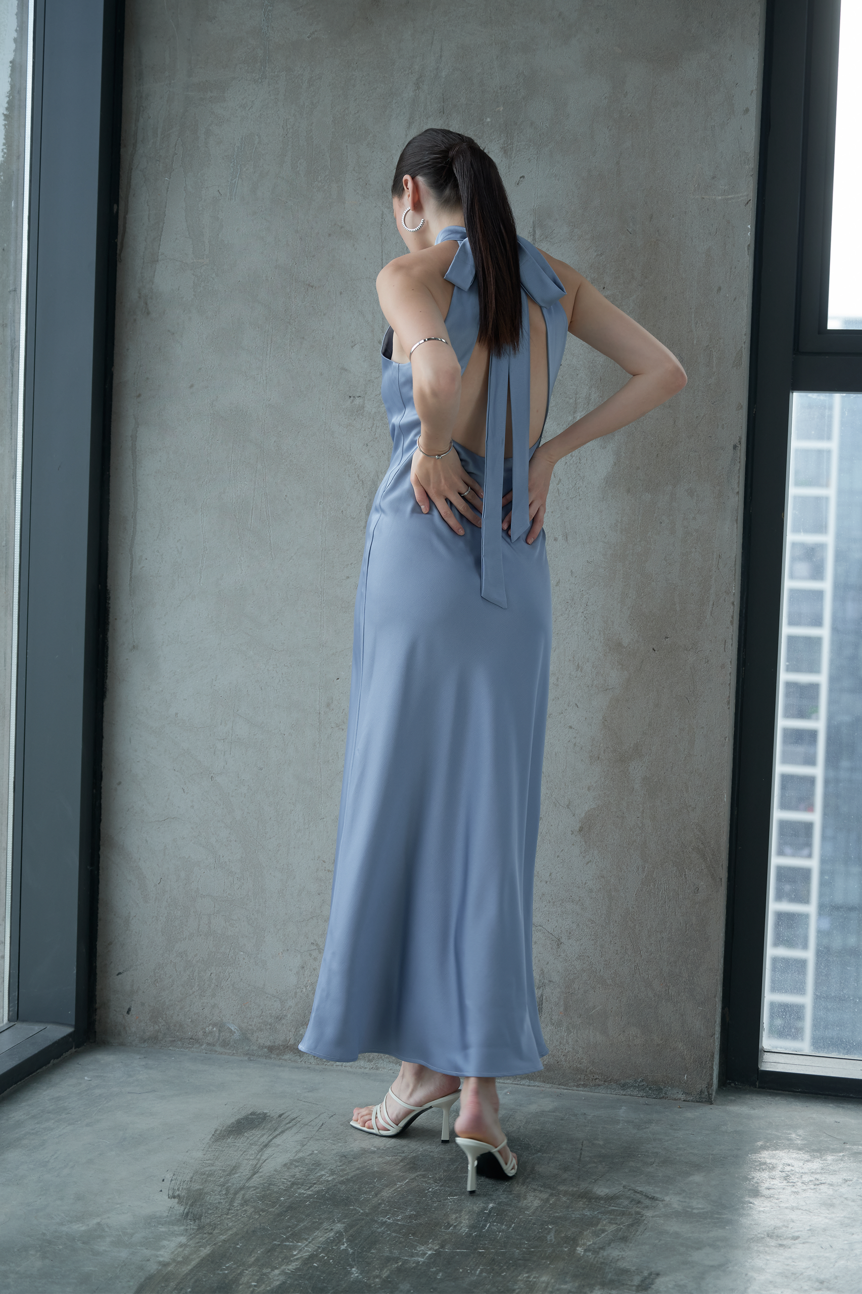 HALTERNECK OPEN-BACK SILK DRESS - BABY BLUE