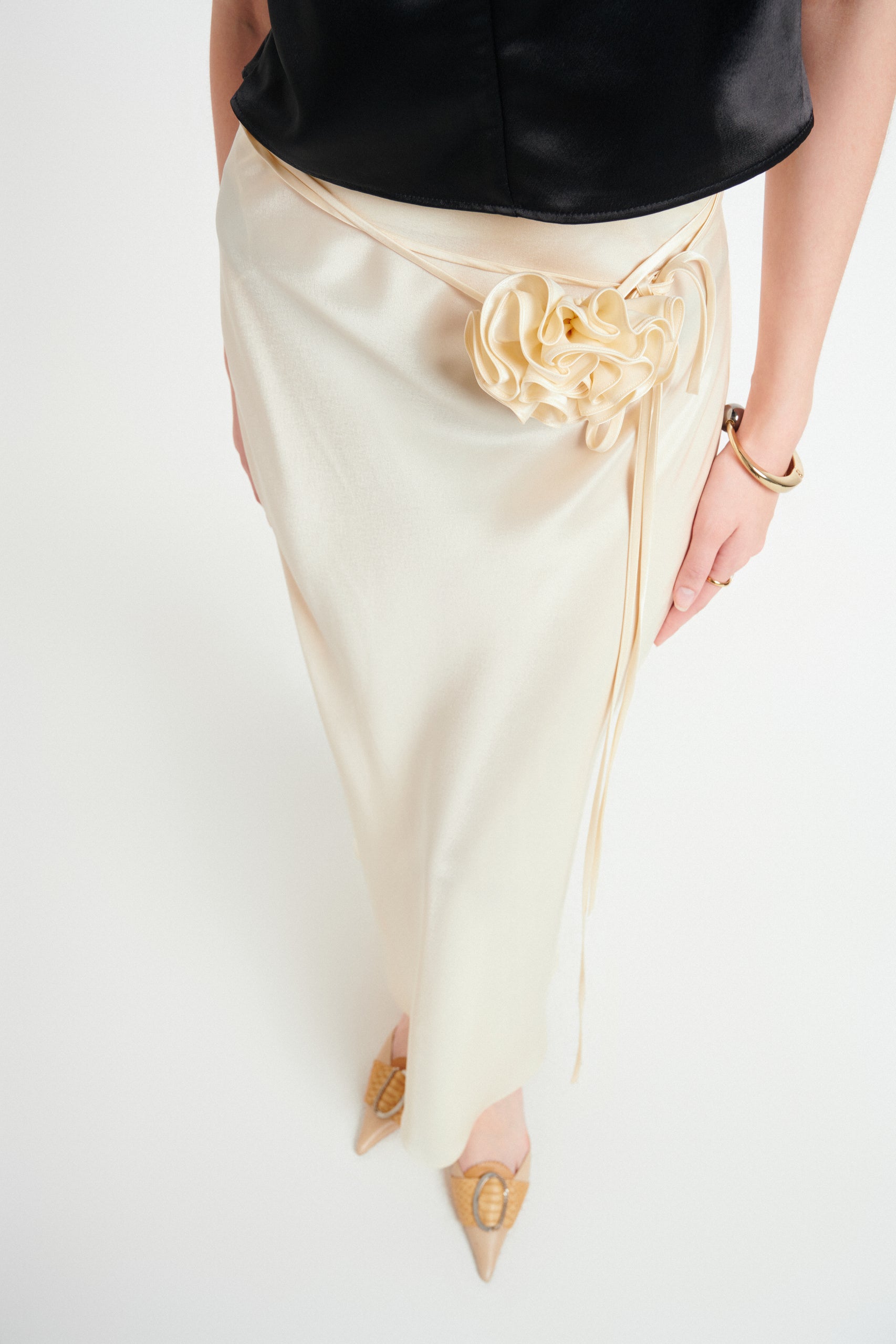 MAXI SATIN SKIRT - PEONY CREAM