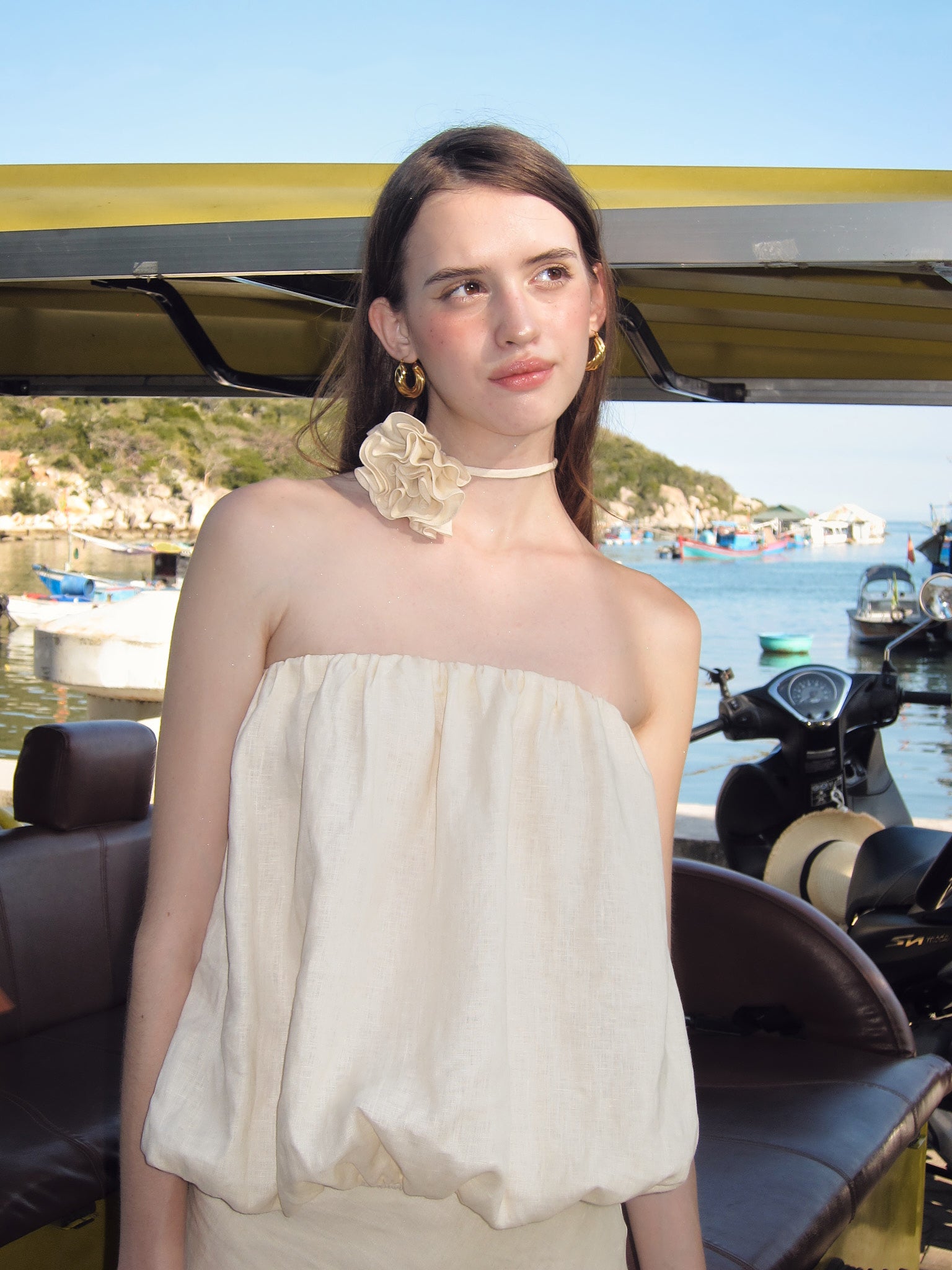 CLAIRE FLUFFY LINEN TOP - BEIGE