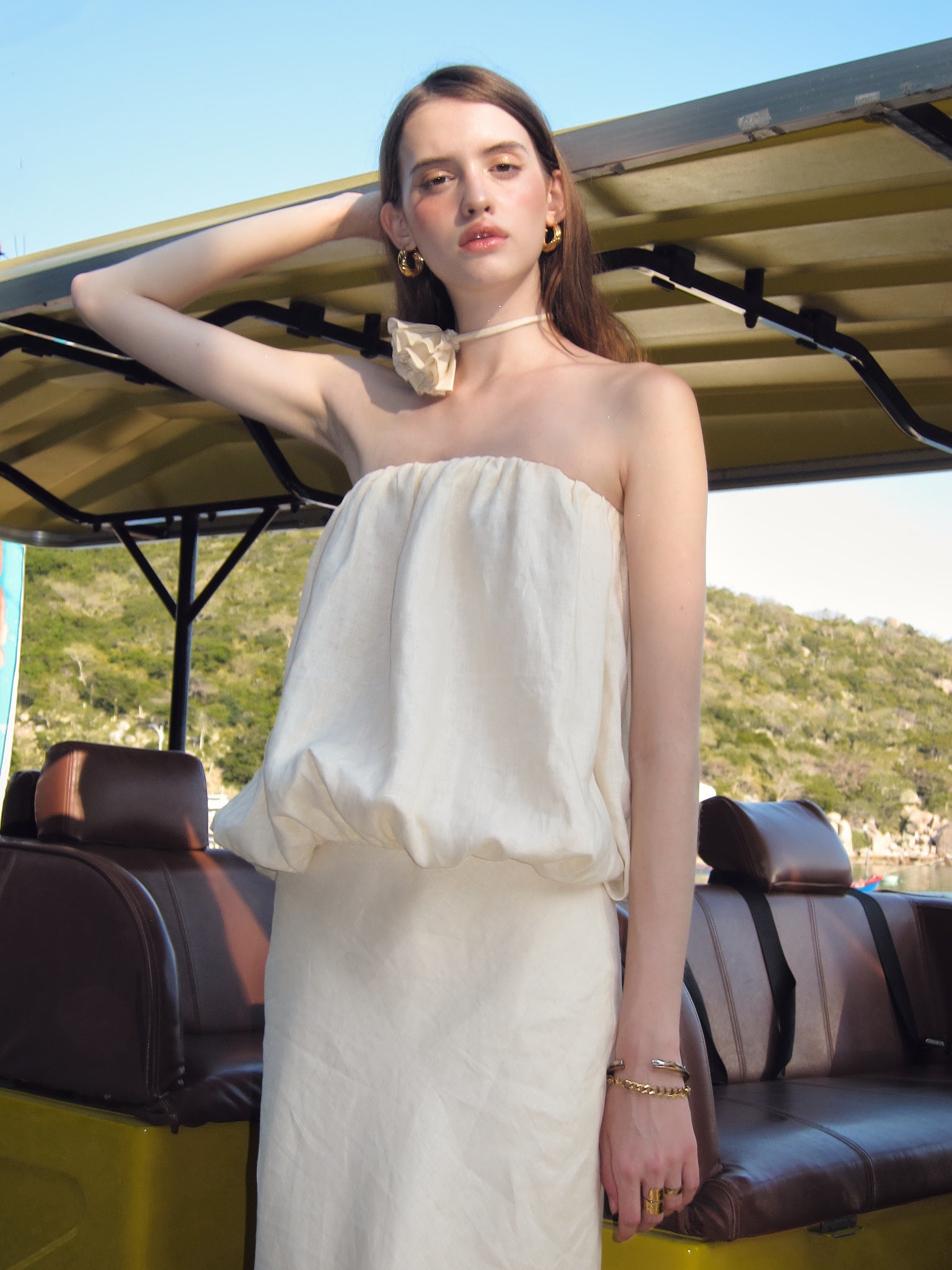 CLAIRE FLUFFY LINEN TOP - BEIGE