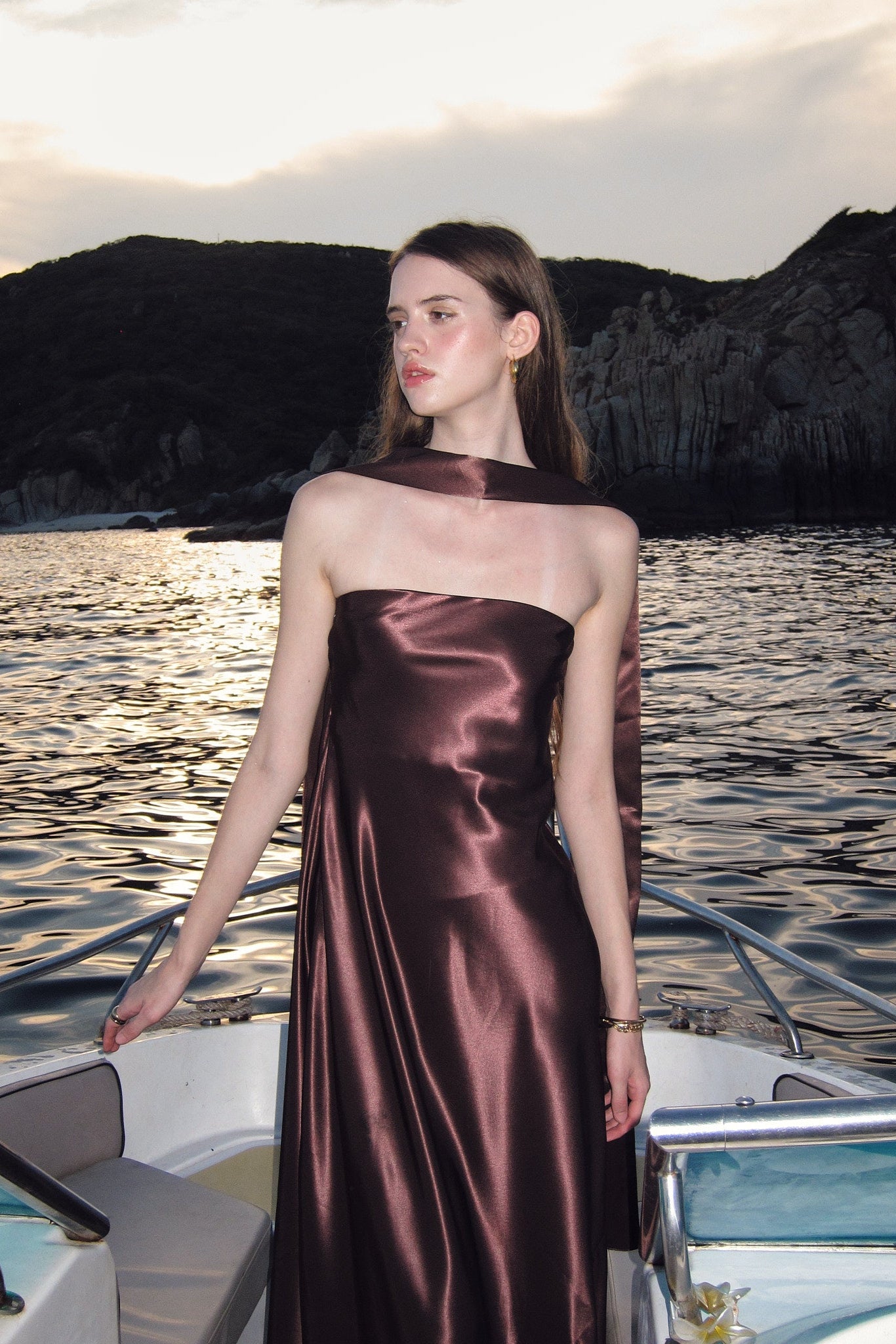 NAOMI STRAPLESS GOWN - CHOCOLATE