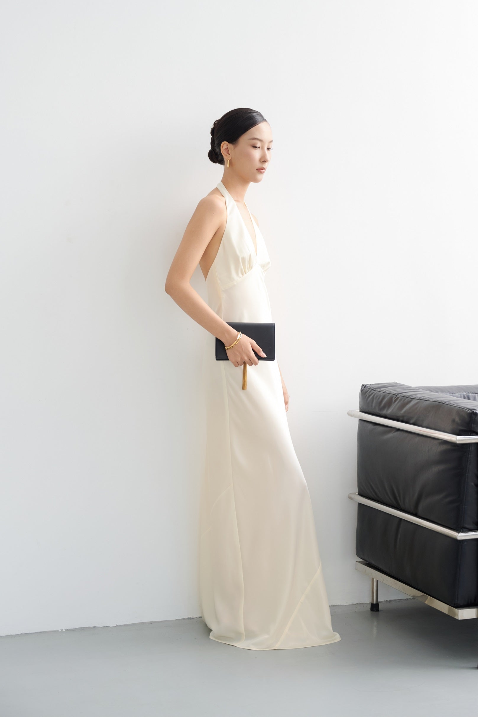 MADELYN V-NECK DRESS - CREAM