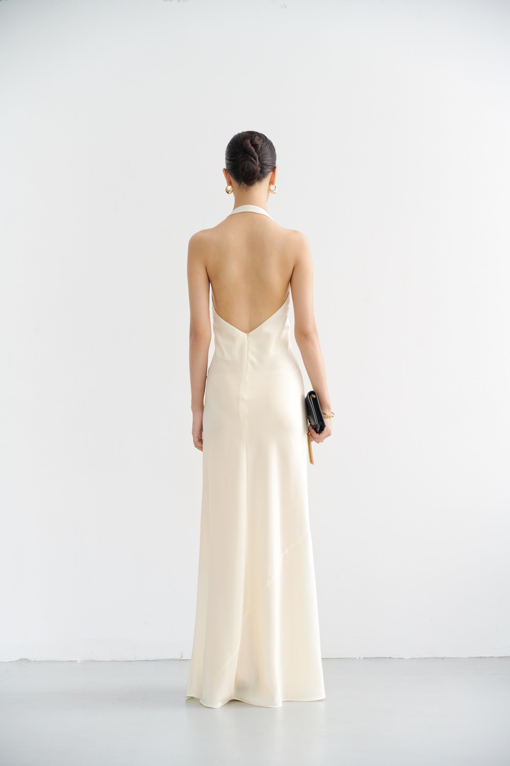 MADELYN V-NECK DRESS - CREAM