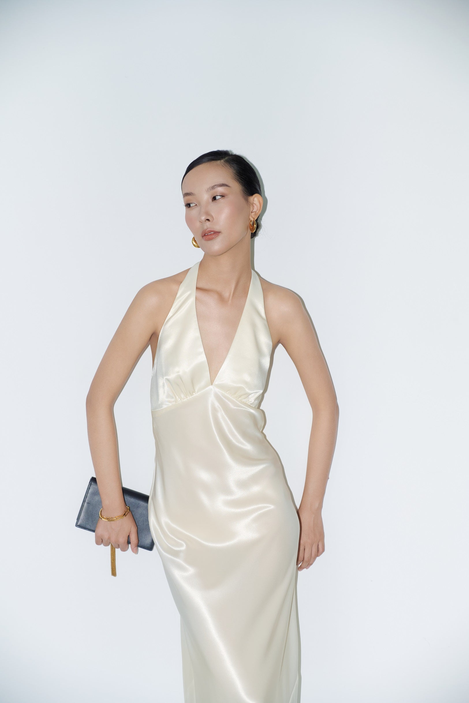MADELYN V-NECK DRESS - CREAM