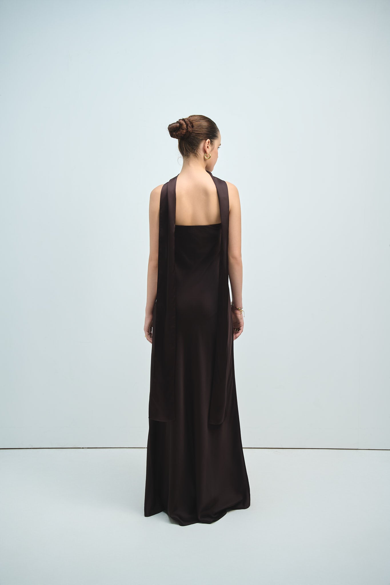 NAOMI GOWN - DARK BROWN