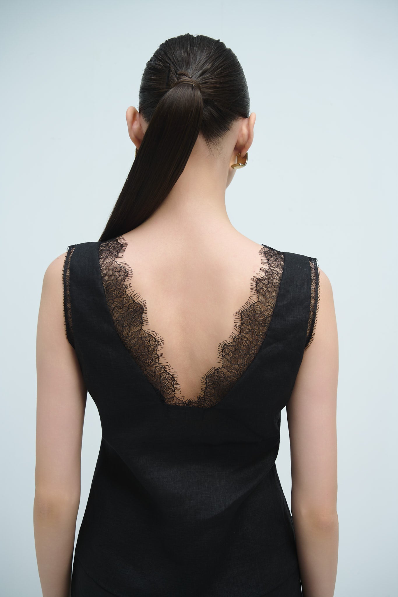 MAISIE LACE LINEN TOP - BLACK