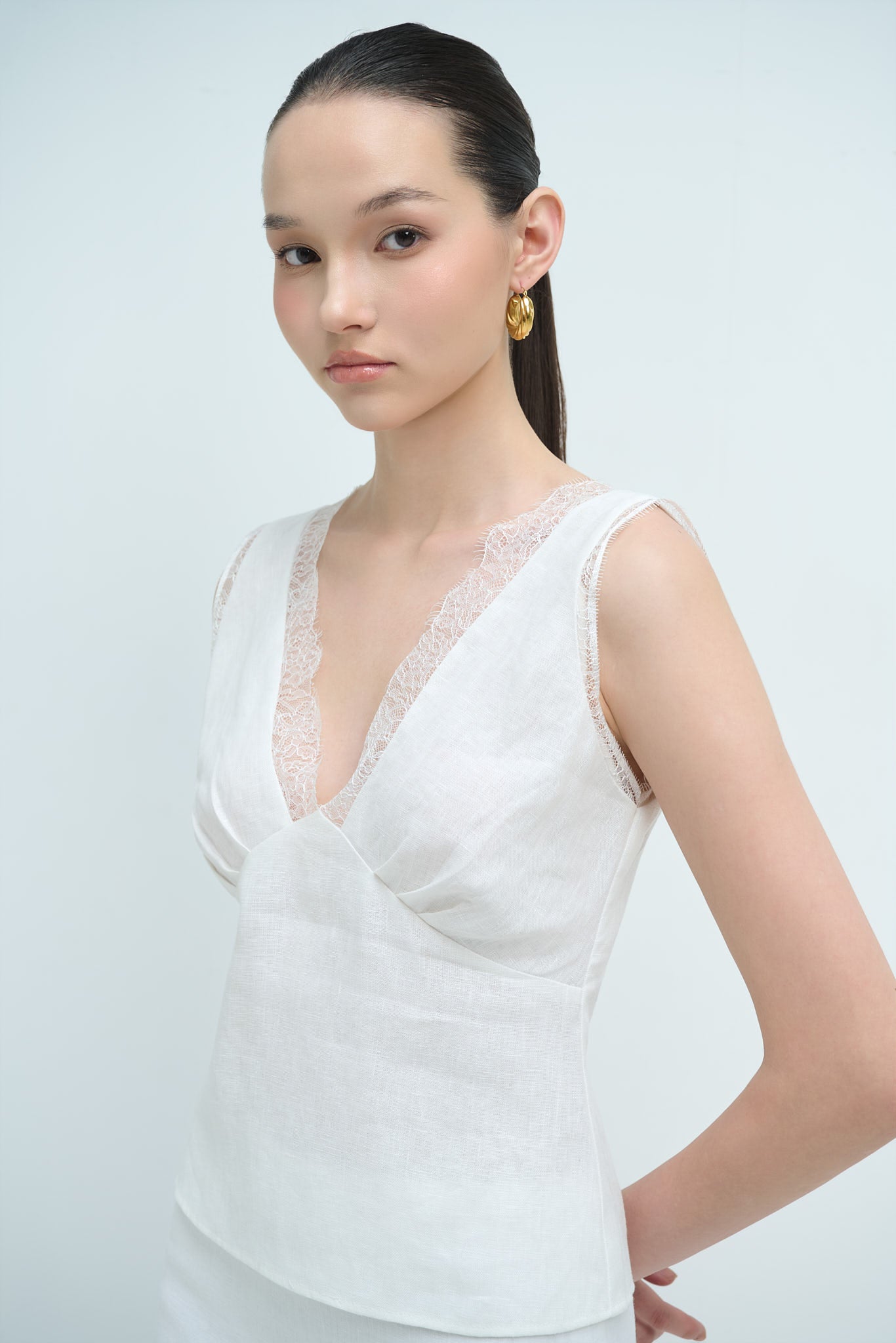 MAISIE LACE LINEN TOP - WHITE