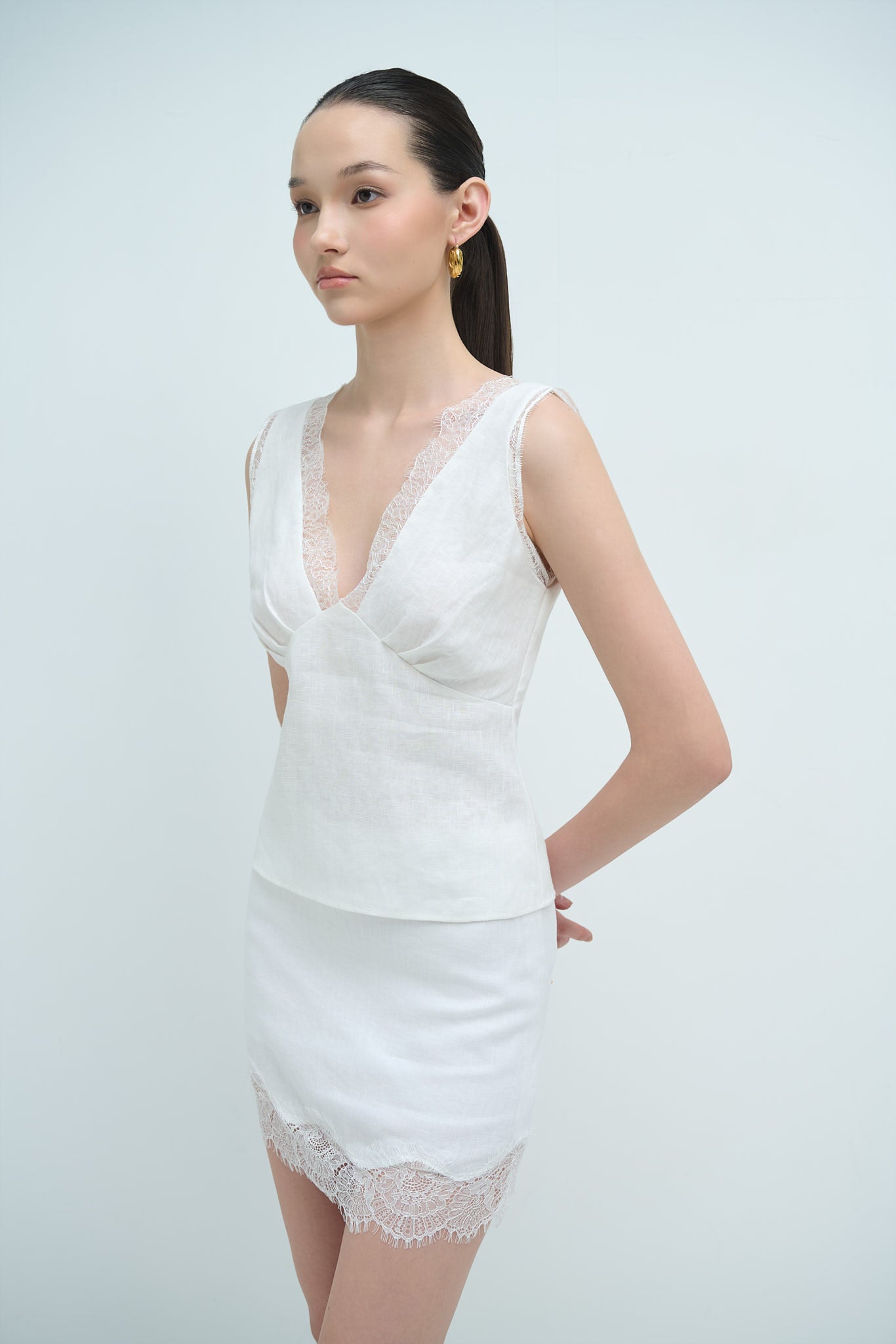 MAISIE LACE LINEN TOP - WHITE