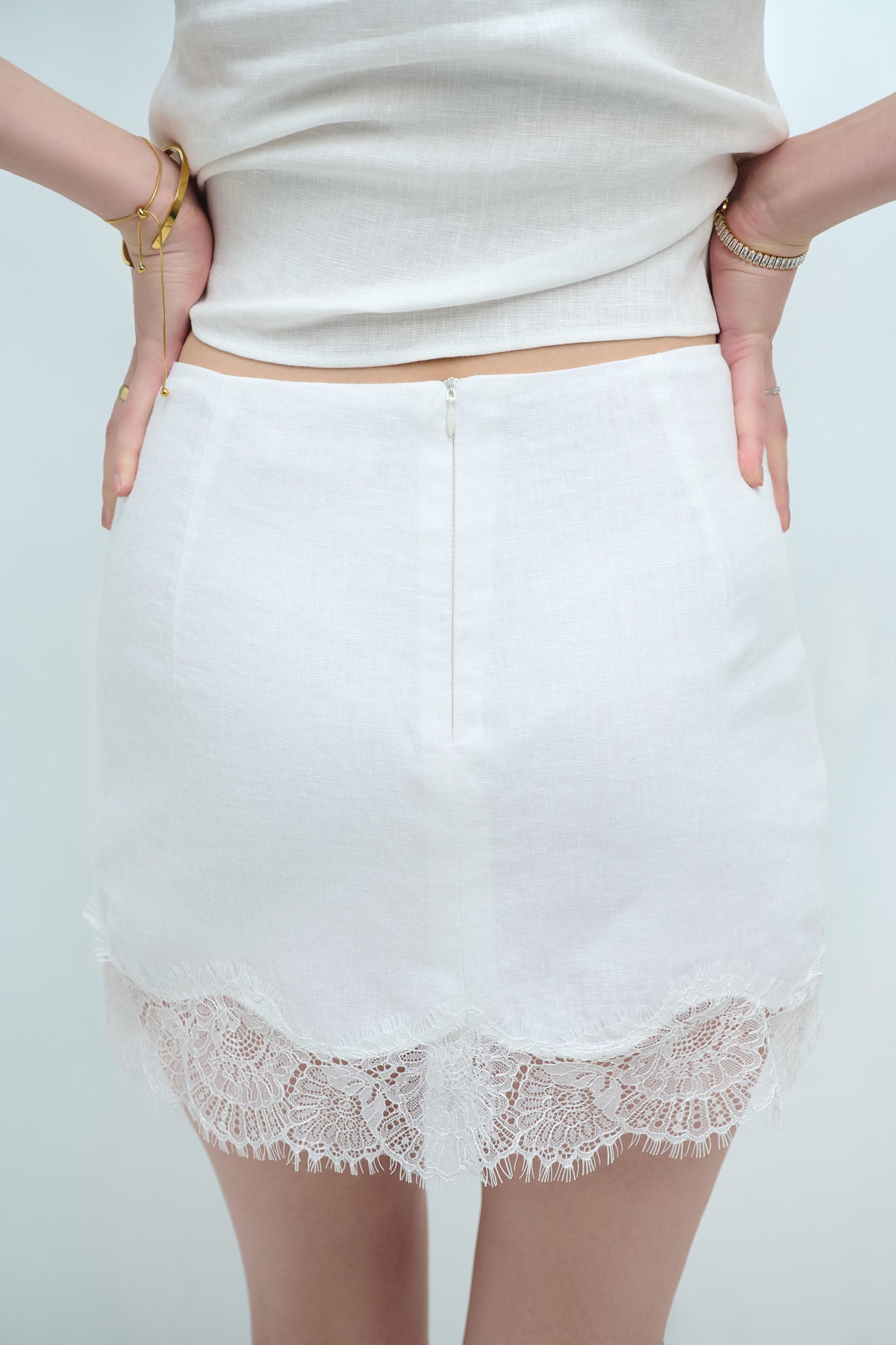 LACE LINEN MINI SKIRT - WHITE