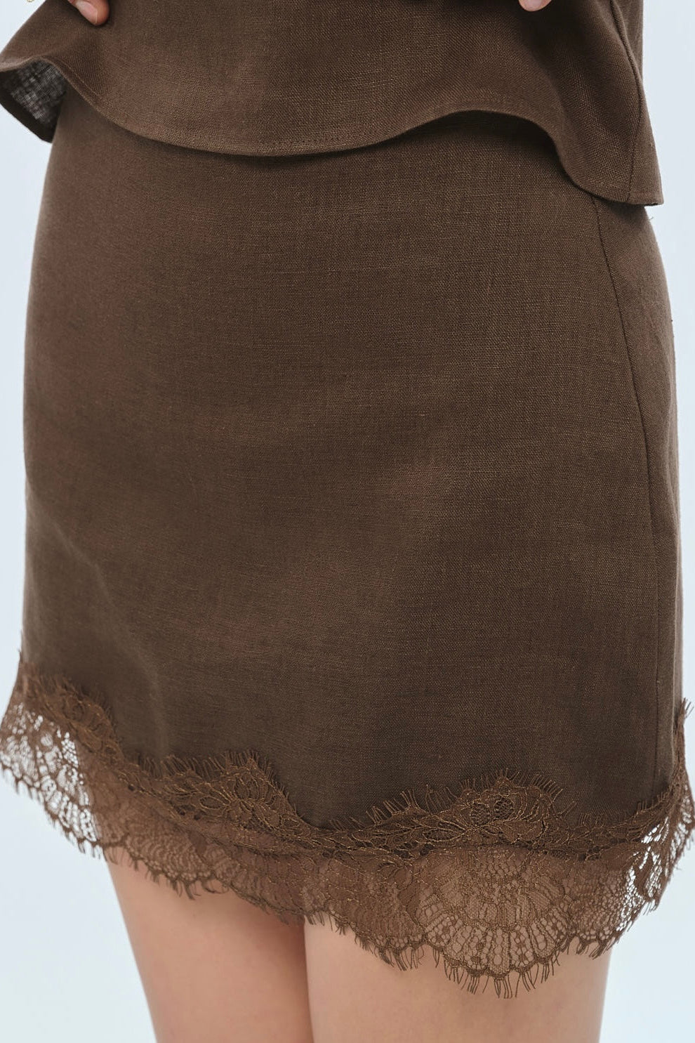 MAISIE LACE LINEN MINI SKIRT - BROWN
