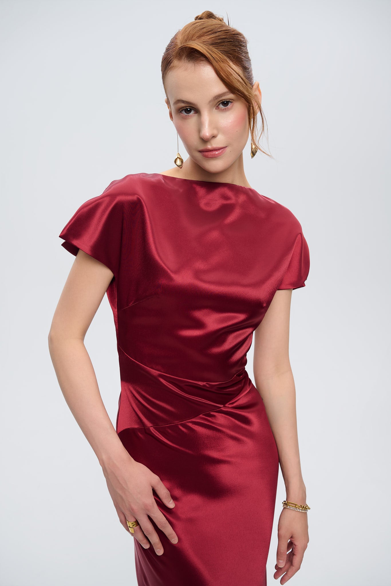 ELIZA BACKLESS SATIN GOWN - Red Ruby