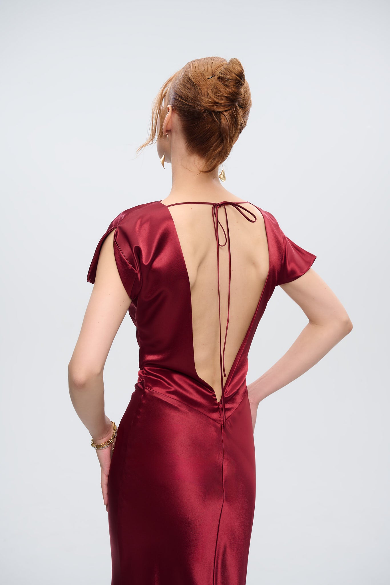 ELIZA BACKLESS SATIN GOWN - Red Ruby