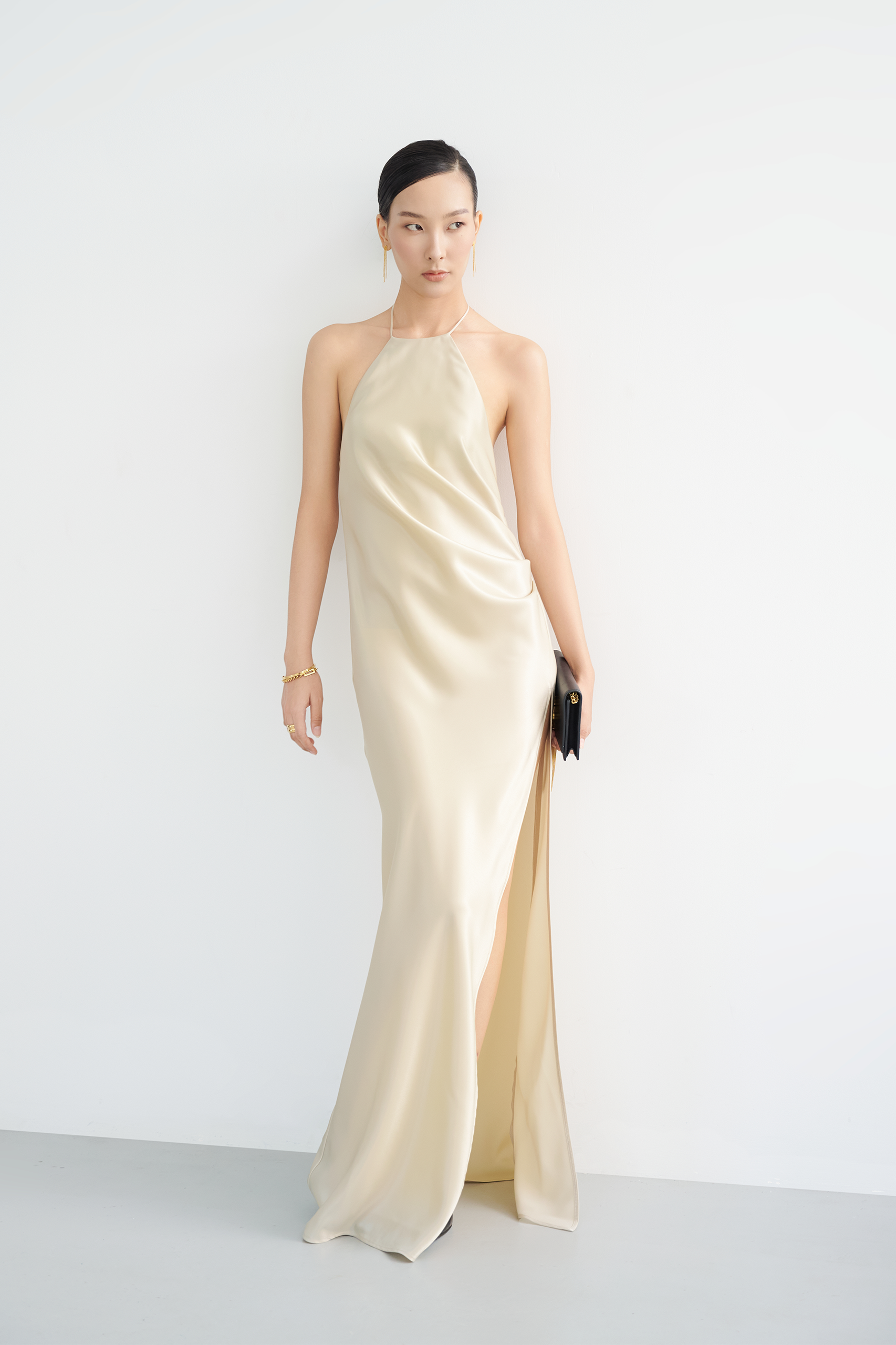 SCARLETT HALTERNECK GOWN - BEIGE