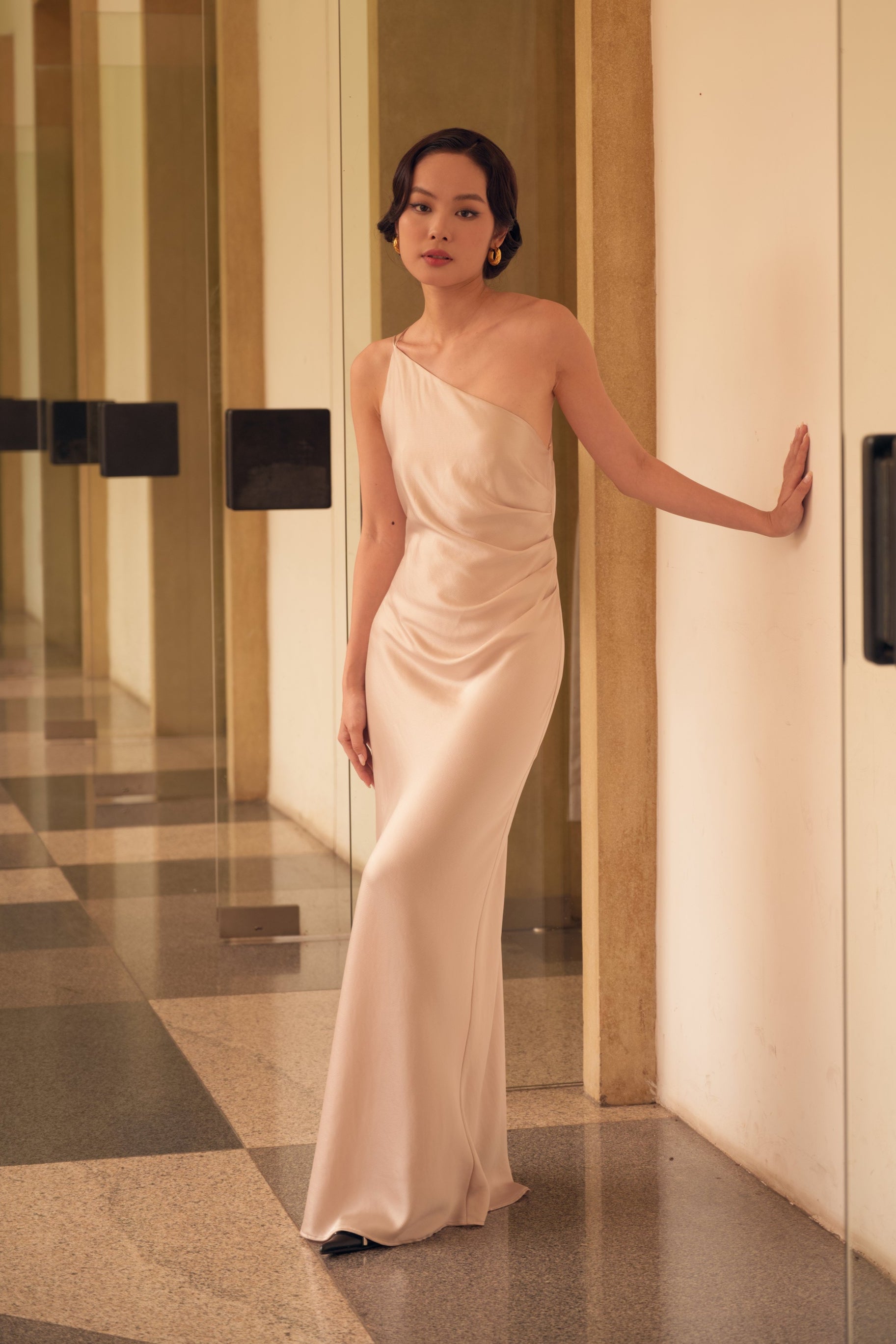 EMILY SATIN GOWN - Champagne