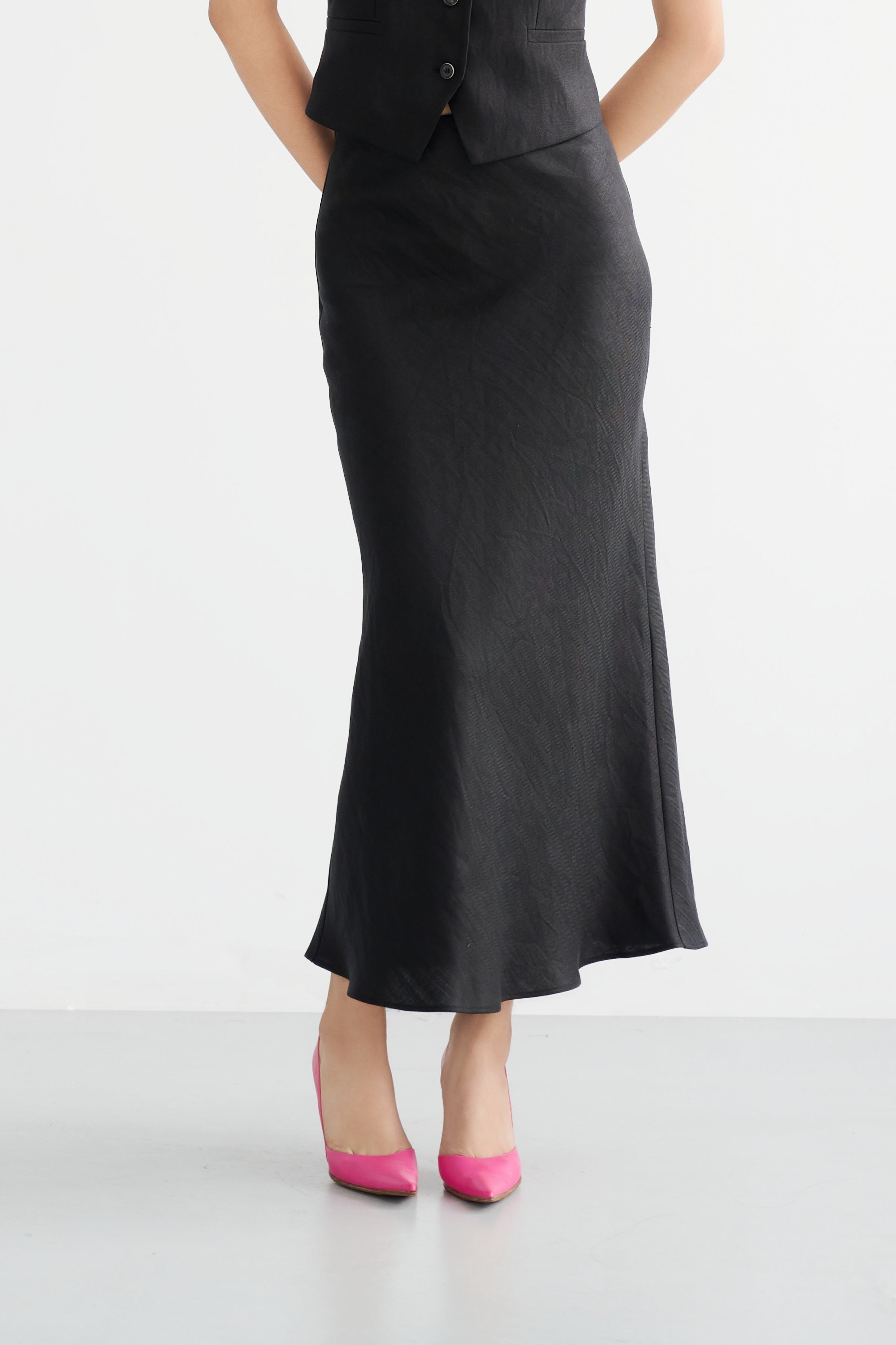 LINEN MAXI SKIRT - BLACK