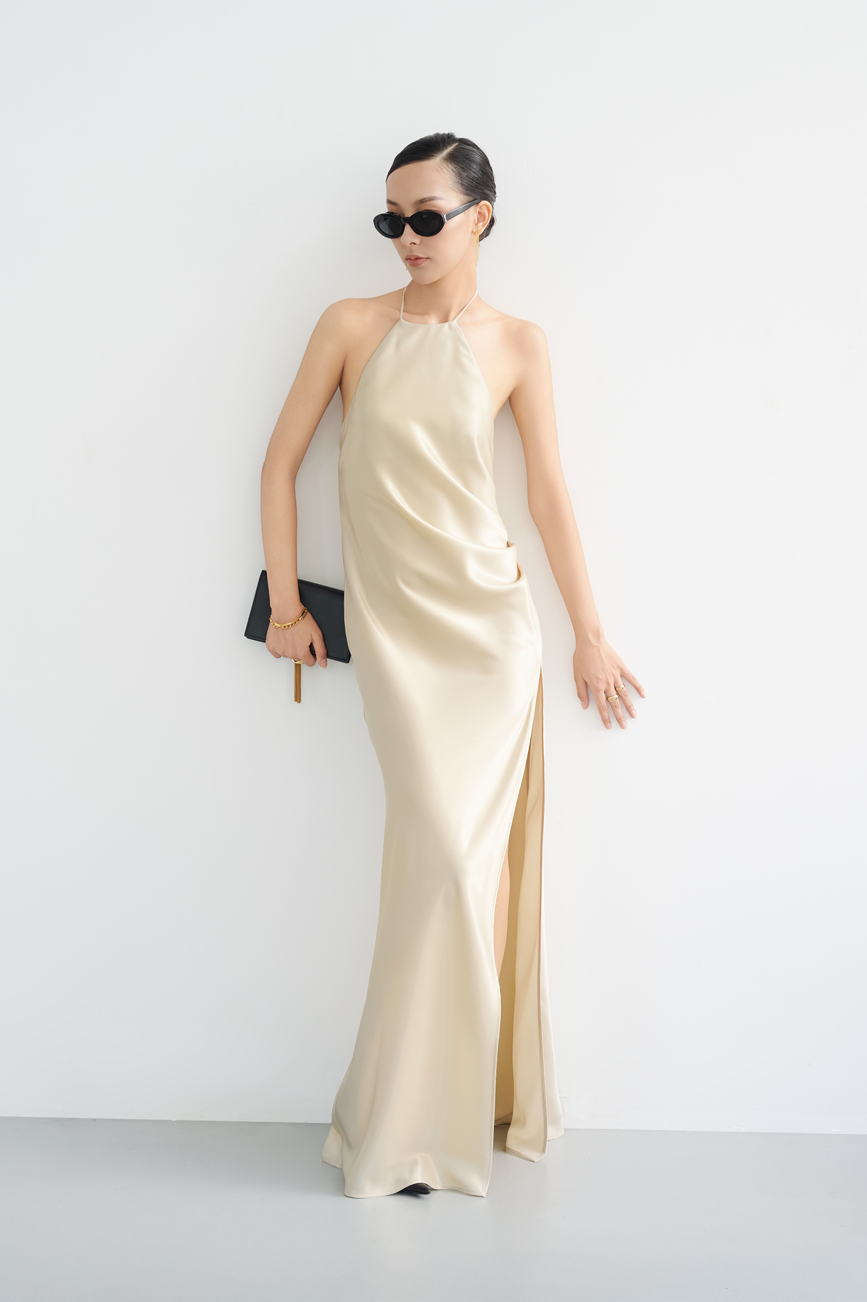 SCARLETT HALTERNECK GOWN - BEIGE