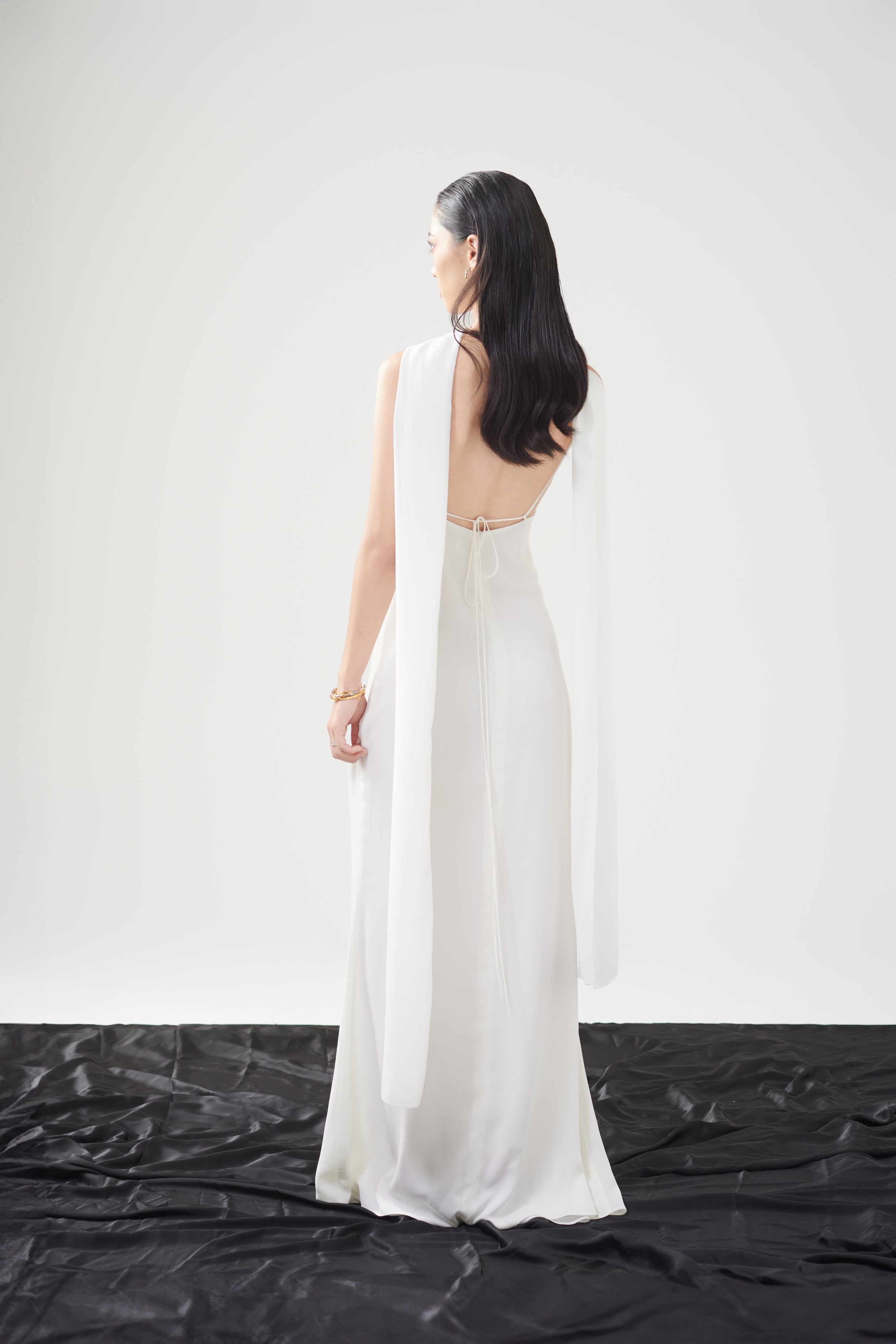 MAGGIE CHIFFON GOWN - White