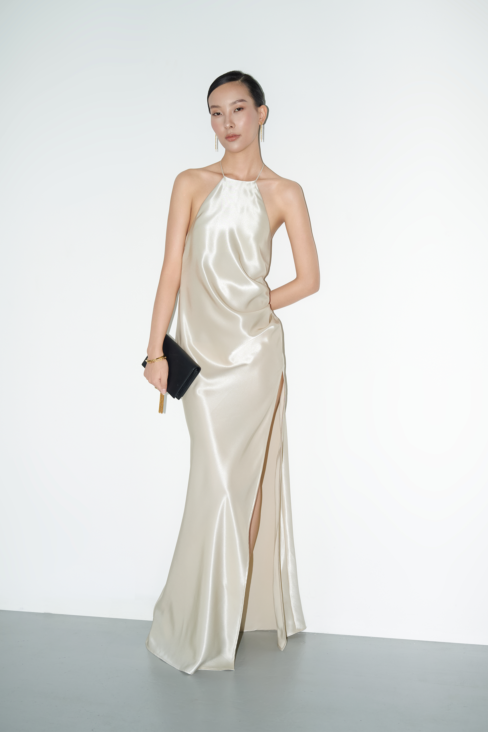 SCARLETT HALTERNECK GOWN - BEIGE