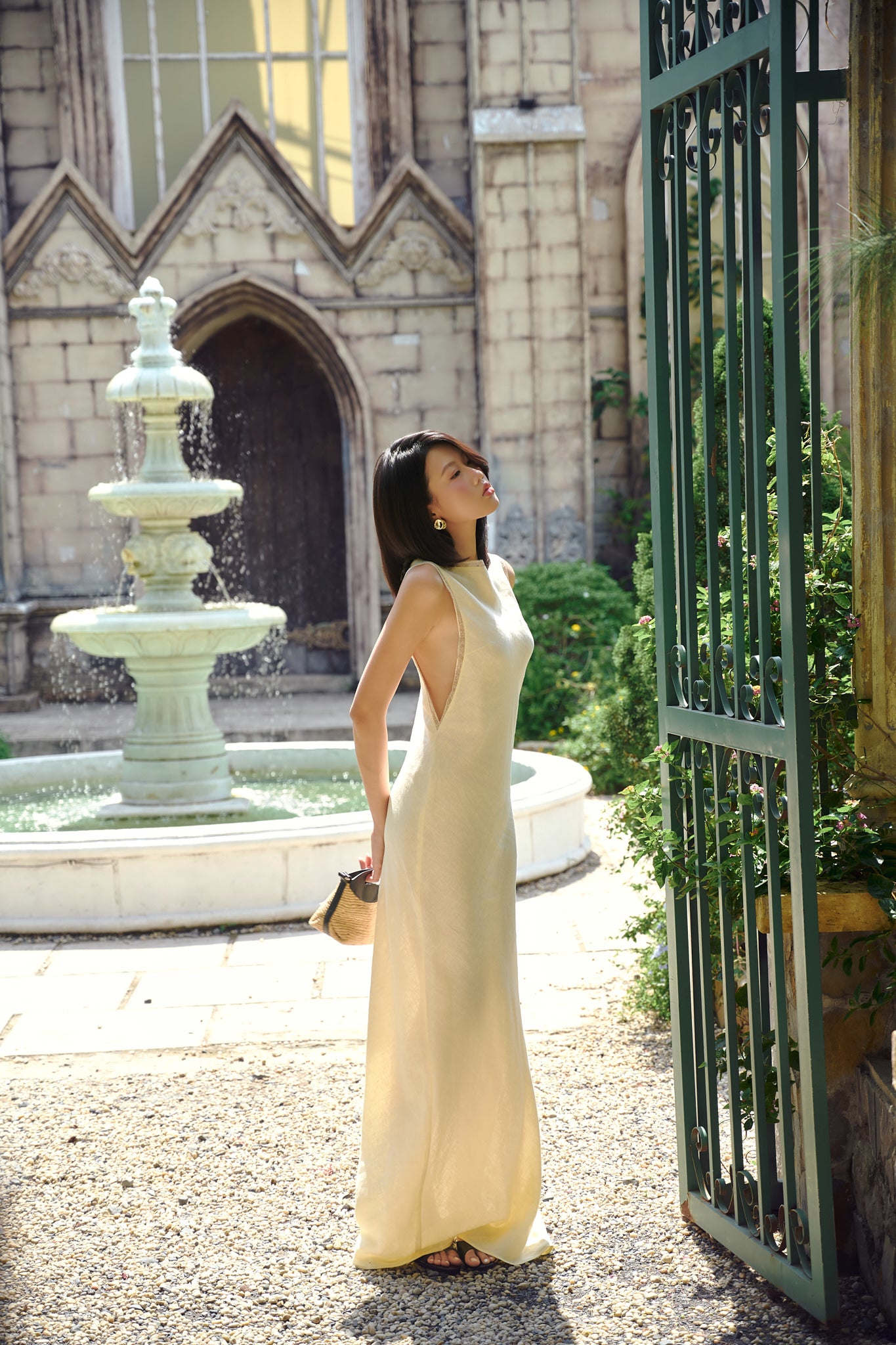 ANNE LINEN GOWN - DAFFODILS