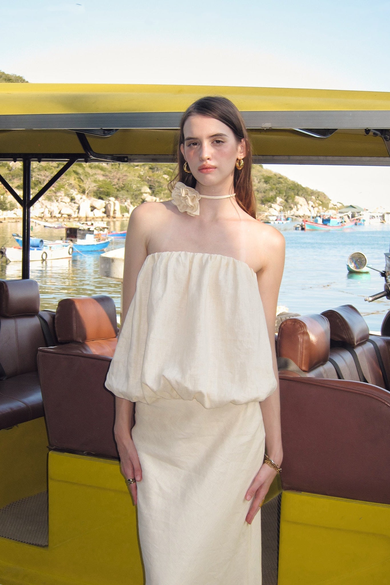 CLAIRE FLUFFY LINEN TOP - BEIGE