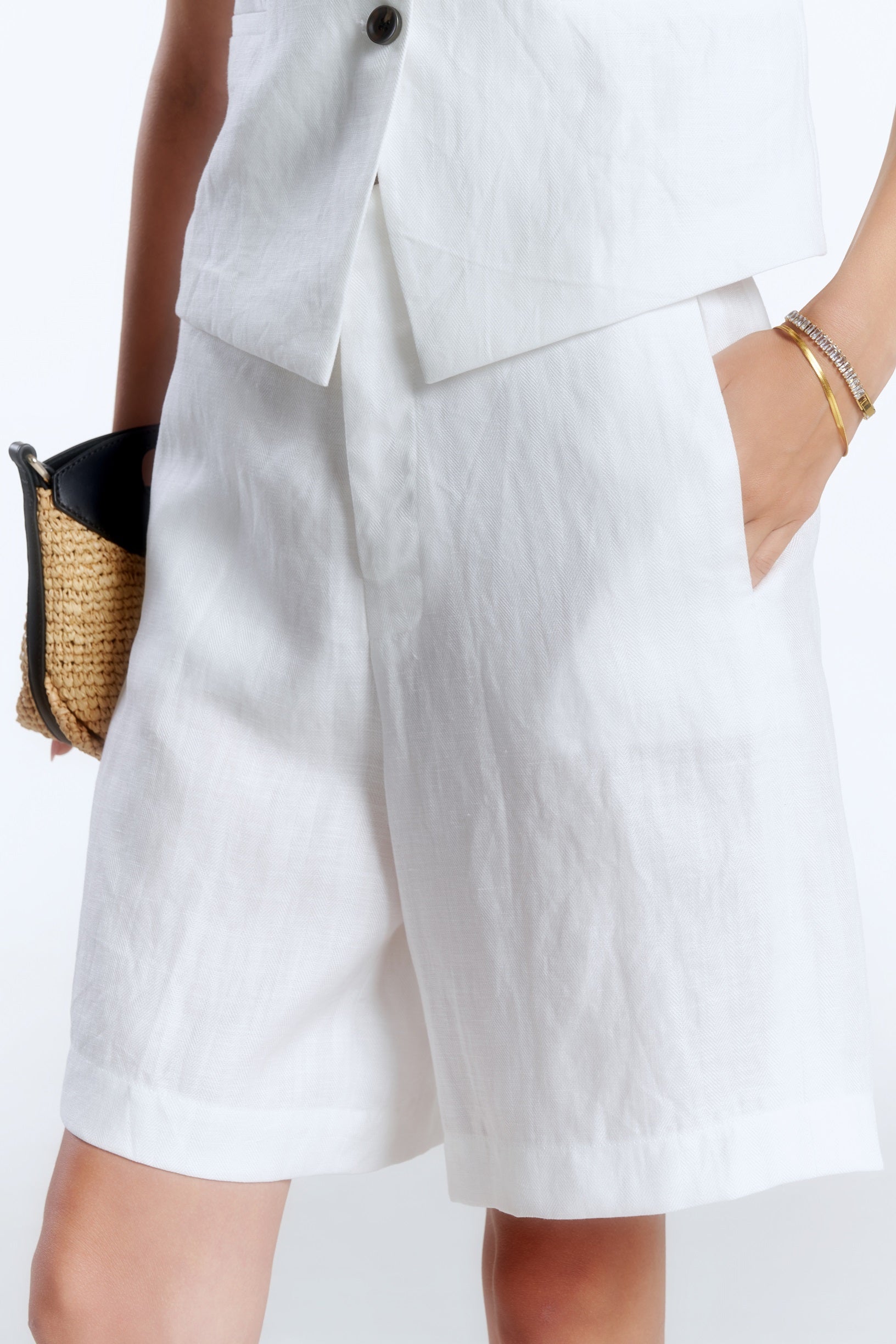 LINEN SUIT SHORTS - WHITE