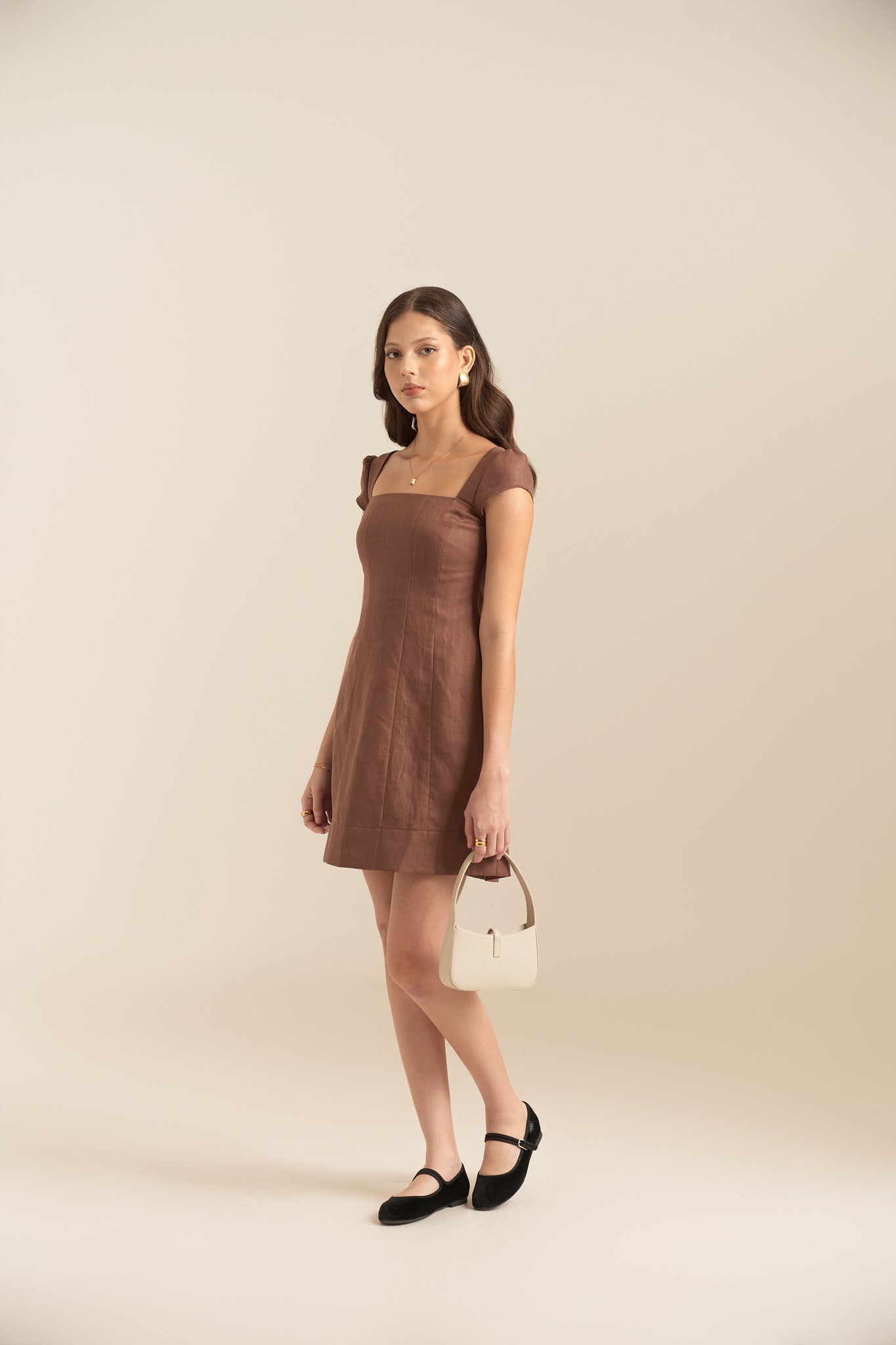 HONEY SQUARE-NECK LINEN DRESS - BROWN