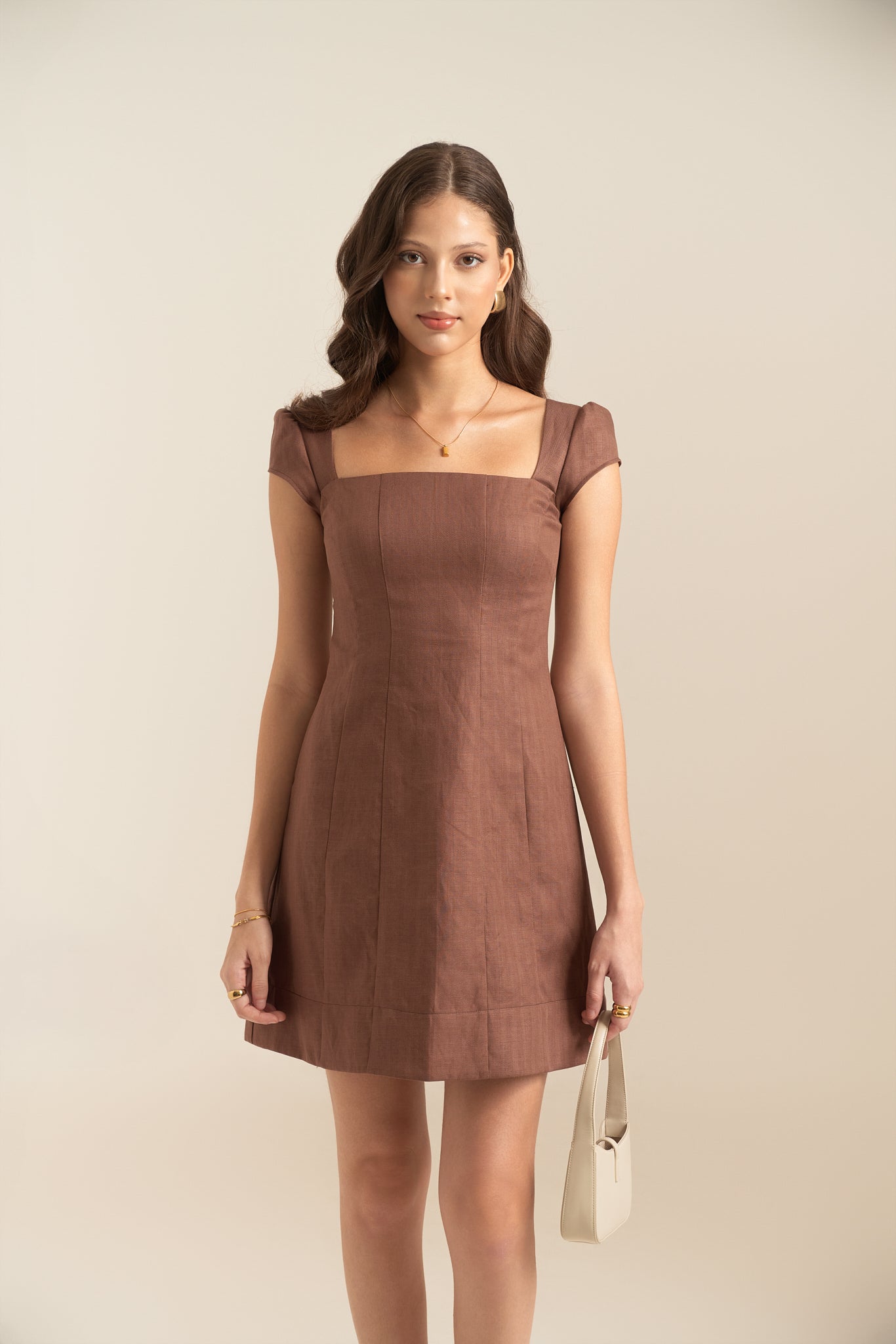 HONEY SQUARE-NECK LINEN DRESS - BROWN