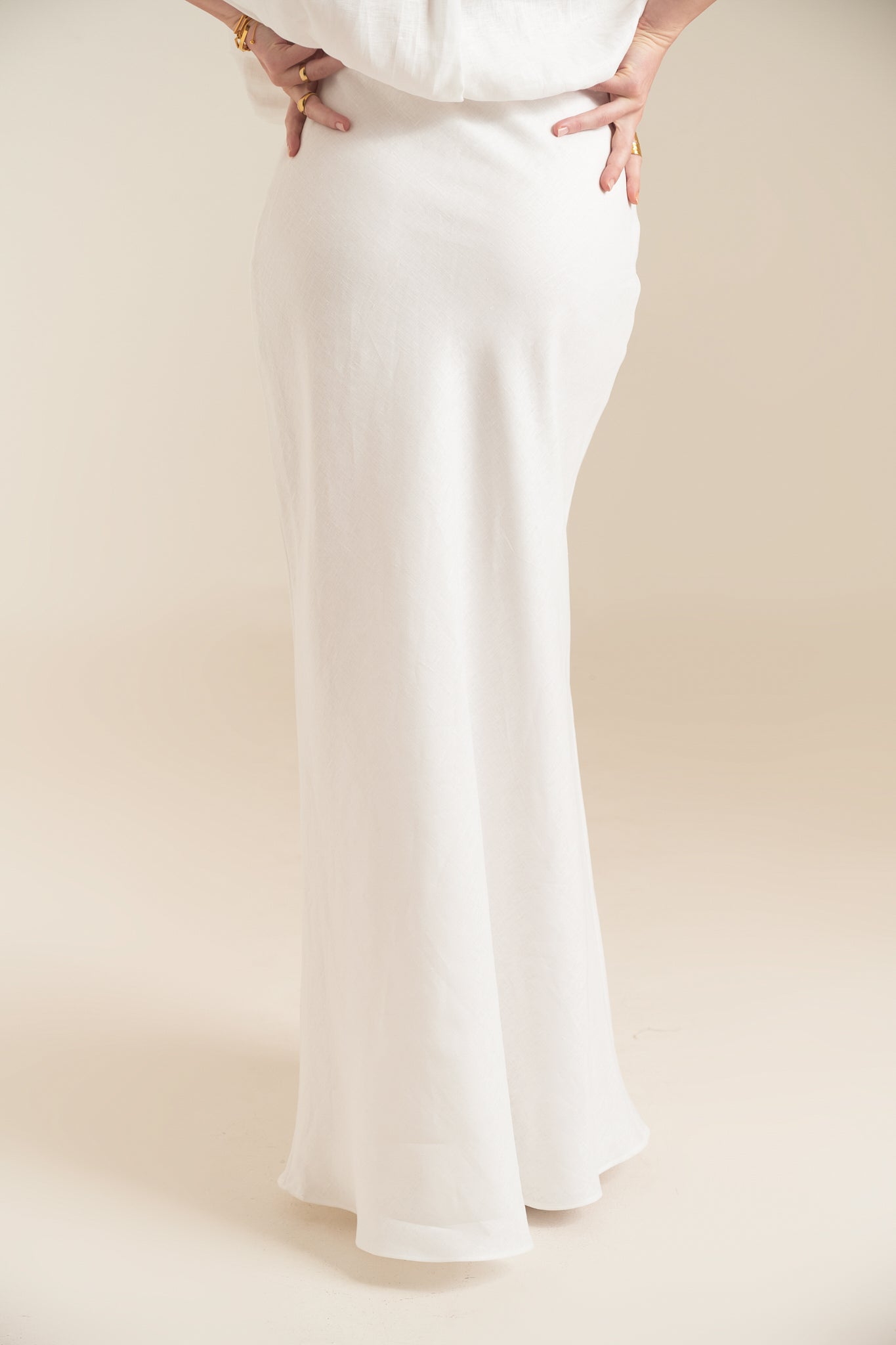 LINEN MAXI SKIRT - WHITE