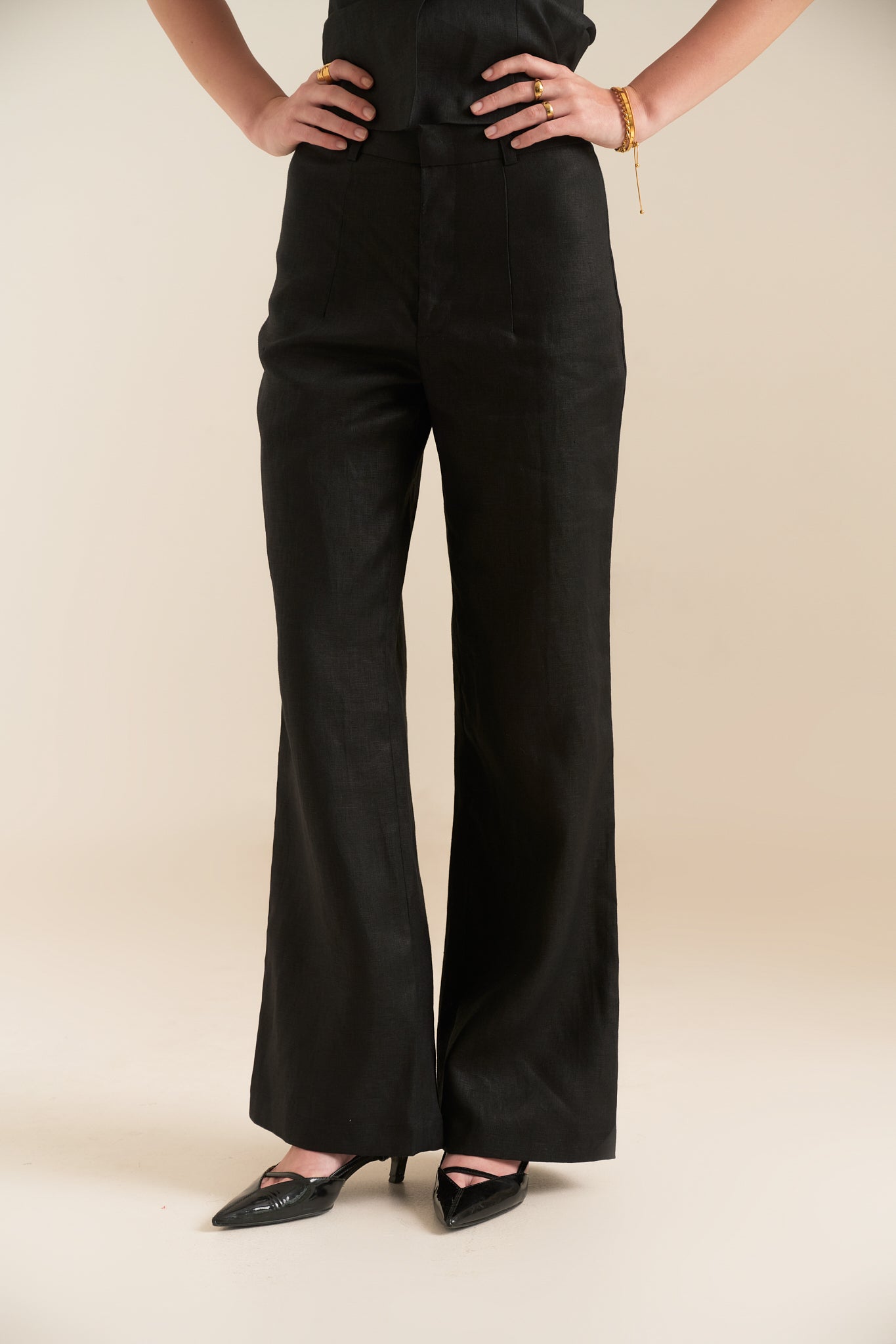 LINEN RELAXED TROUSERS - BLACK