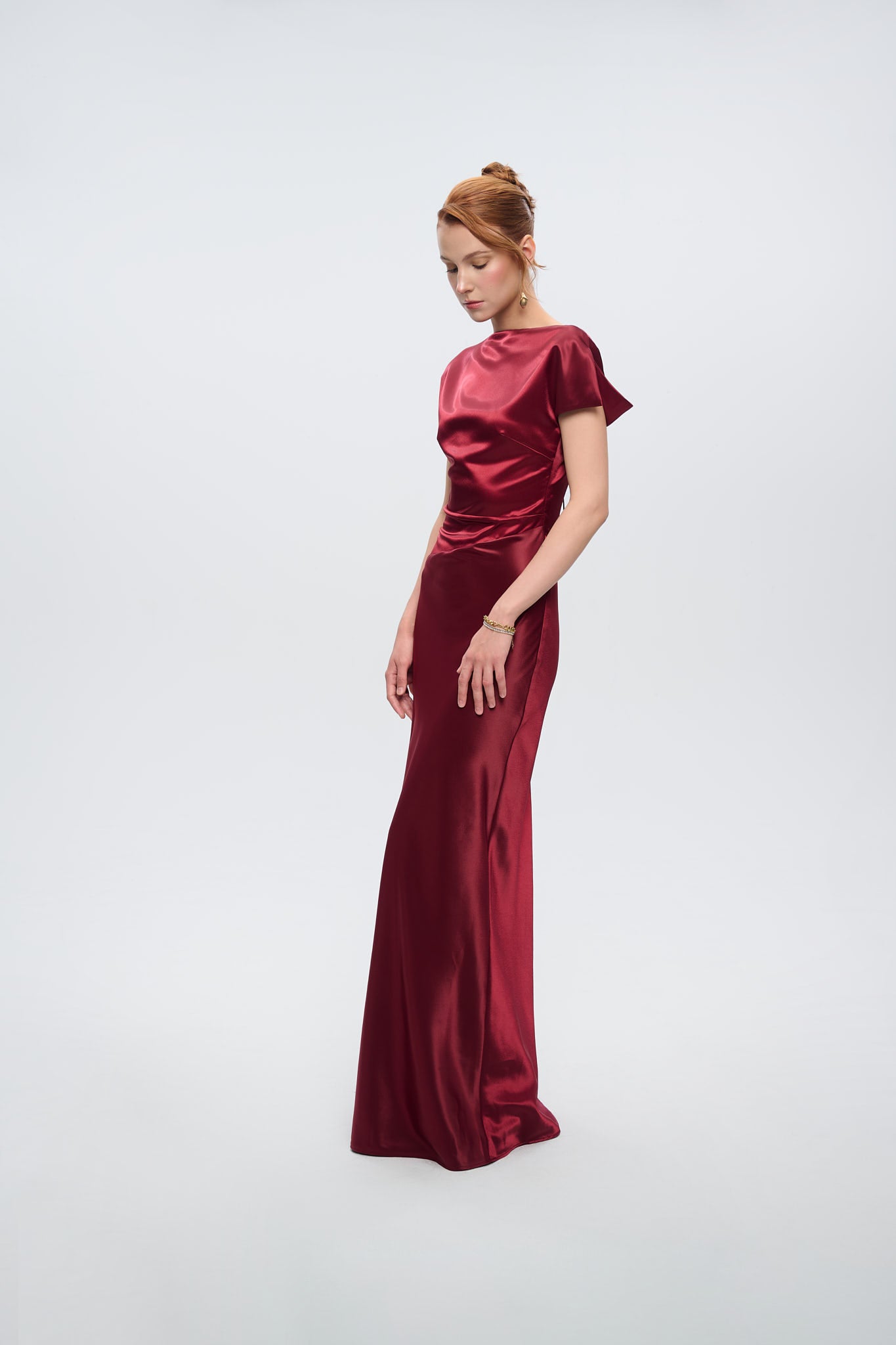 ELIZA BACKLESS SATIN GOWN - Red Ruby
